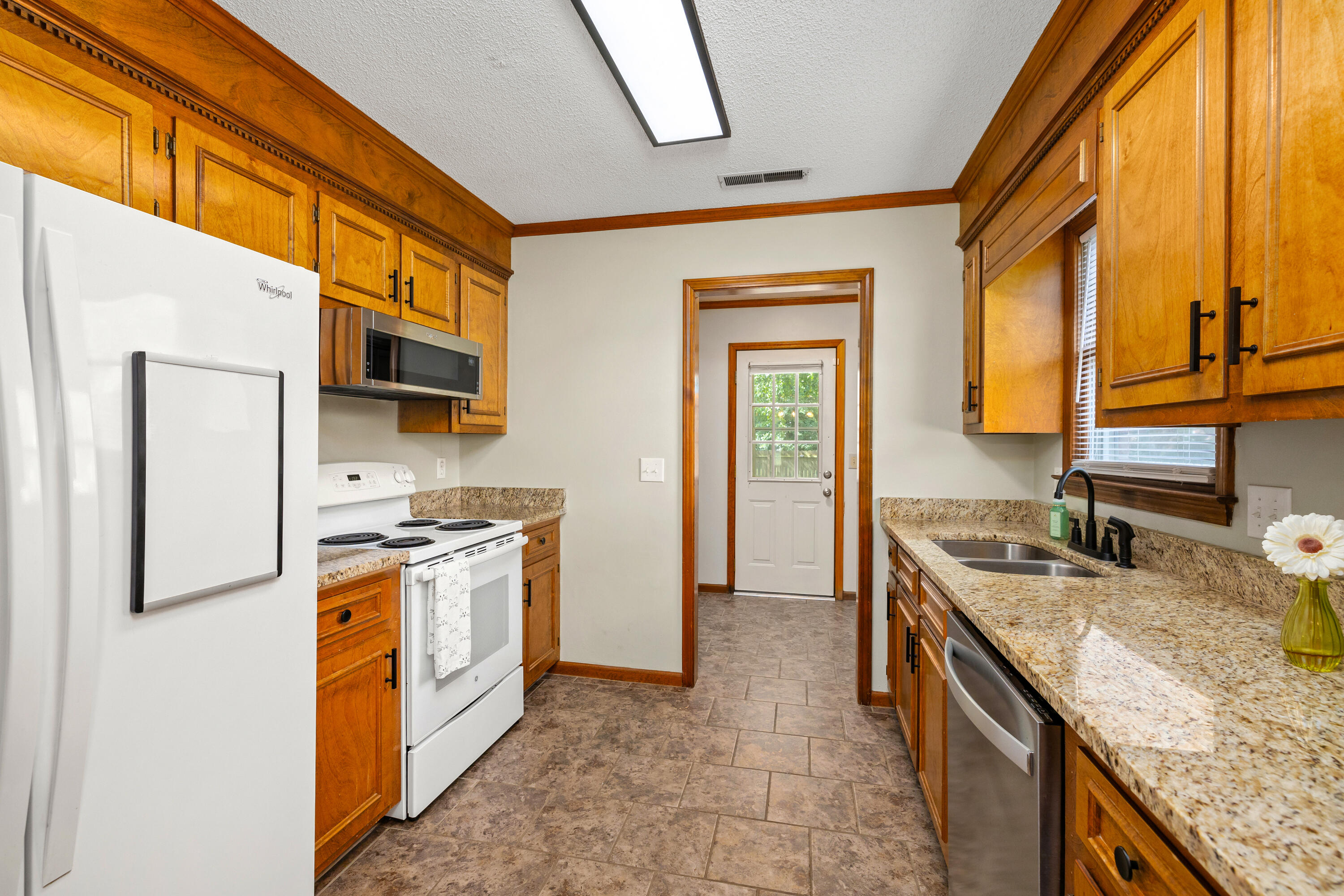 1004 Arnaud Street Sumter, SC 29150 - Photo 17 of 24