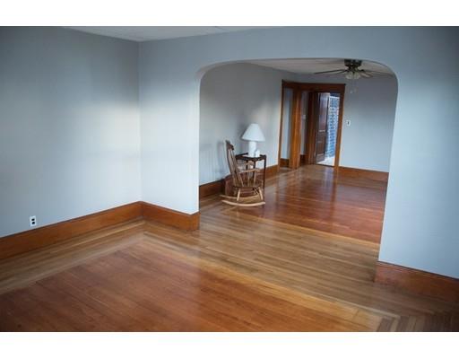 520 Ludlow Street Fall River, MA 02721 - Photo 7 of 24