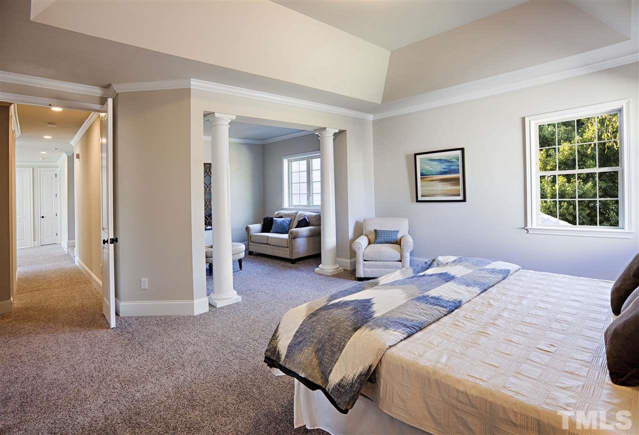 140 Cloverdale Road Apex, NC 27523 - Photo 7 of 15 Gallery Image 7