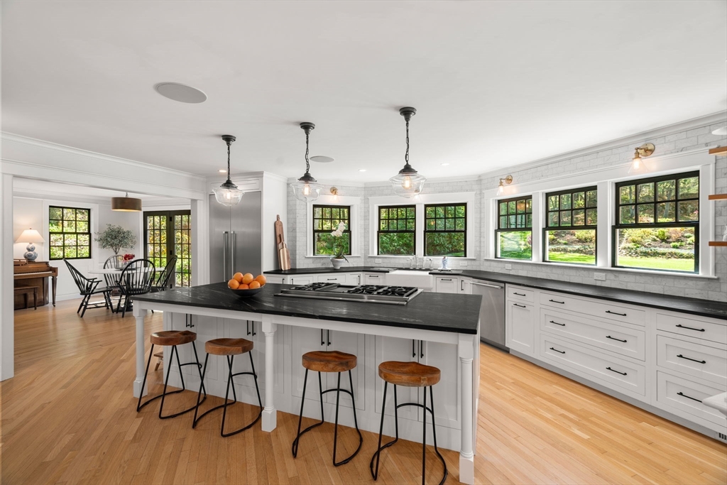 153 Ridgeway Road Weston, MA 02493 - Photo 7 of 42 Gallery Image 7