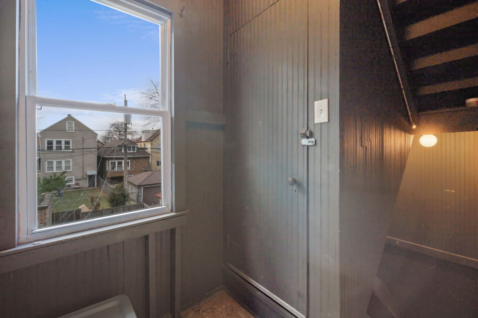 8548 South Exchange Avenue Chicago, IL 60617 - Photo 23 of 32 a view of front door