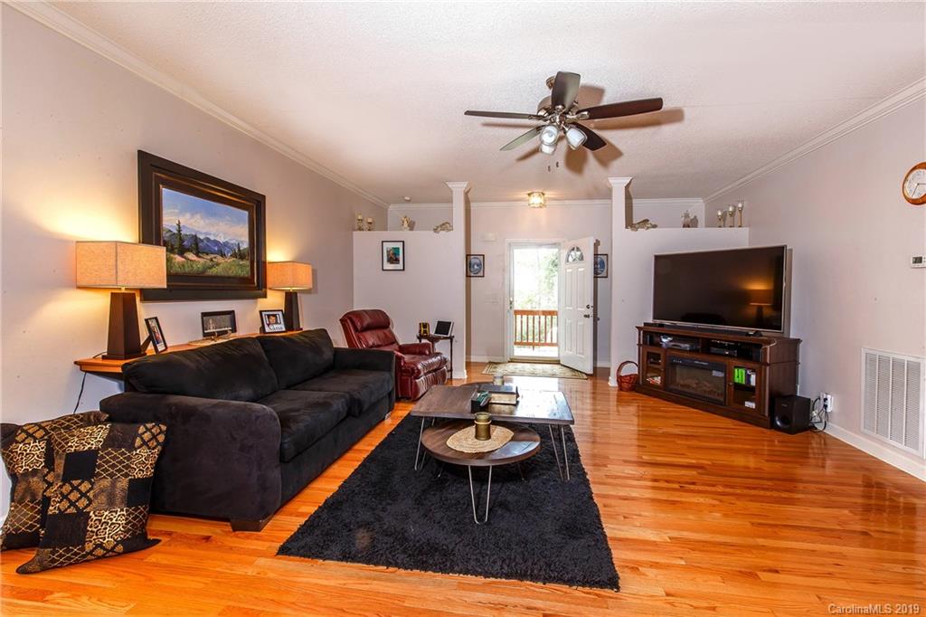 44 Forest Lake Road Brevard, NC 28712 - Photo 11 of 30 Gallery Image 11