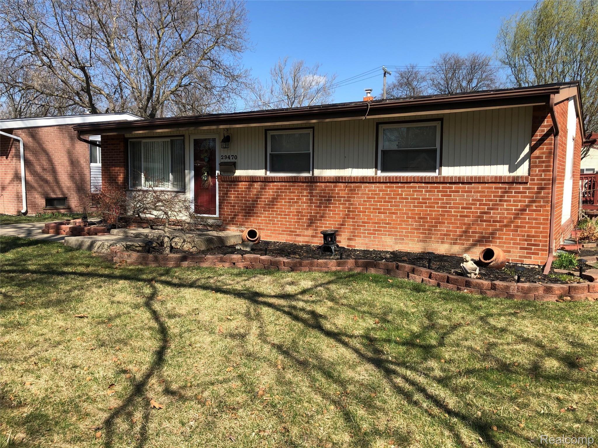29470 Judith Street Inkster, MI 48141 - Photo 3 of 31 IMG_1009.JPG