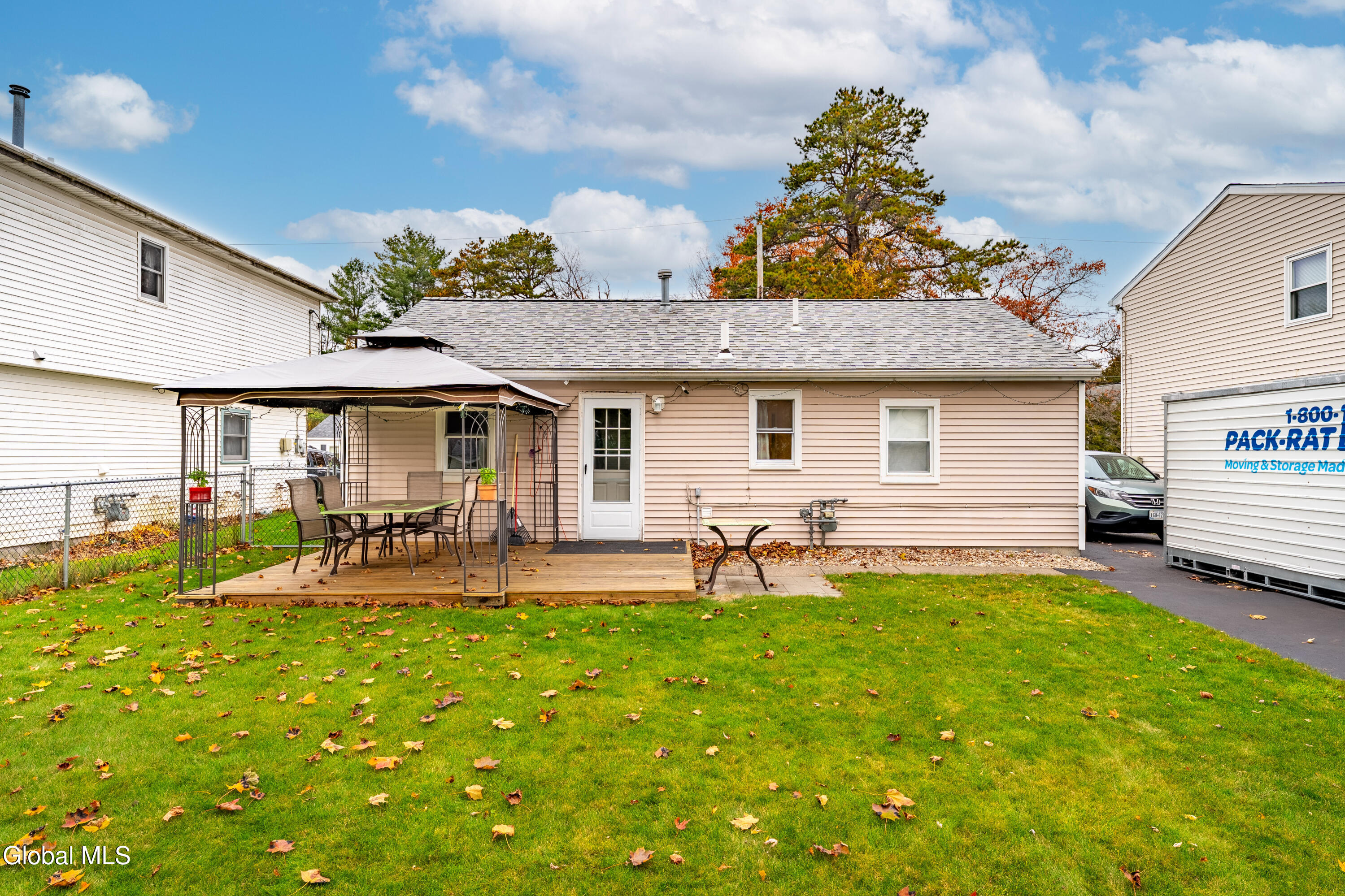 477 Bradford Road Schenectady, NY 12304 - Photo 12 of 17 DSC01750-HDR-Edit