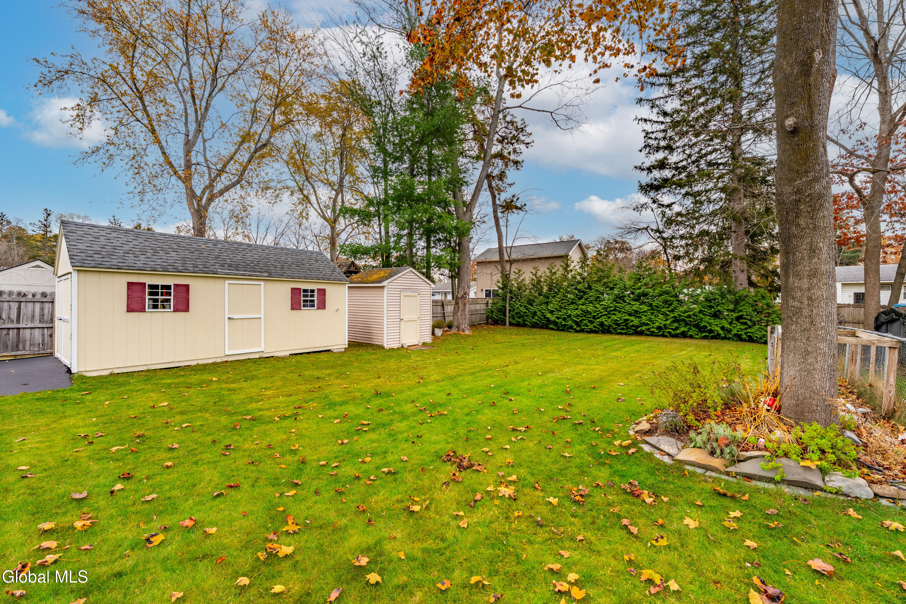 477 Bradford Road Schenectady, NY 12304 - Photo 14 of 17 DSC01740-HDR-Edit