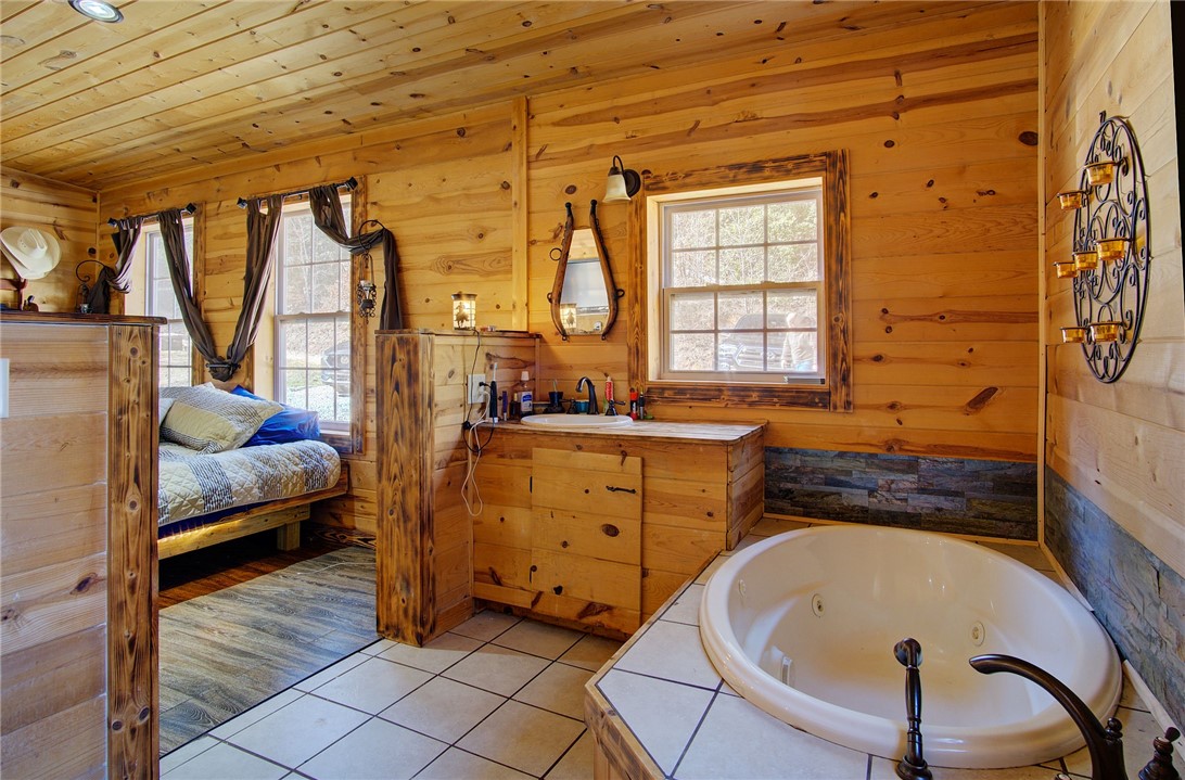429 A State Rd S-37-538 Long Creek, SC 29658 - Photo 14 of 23 Gallery Image 14