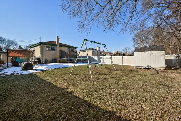 $495,000 | 2458 Seminary Avenue, Des Plaines, IL 60016