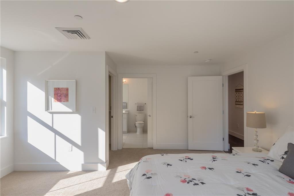 25 High Street, Unit 201 Portland, ME 04101 - Photo 7 of 24 Photo