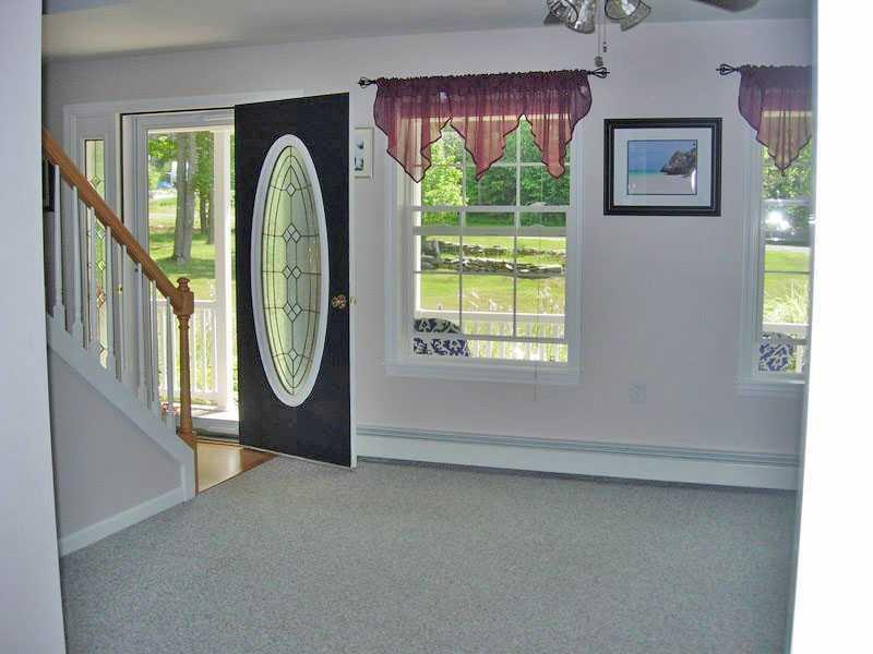 33 Beech Ridge Drive Hermon, ME 04401 - Photo 2 of 26 Entry.
