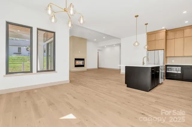 $797,000 | 27 Baxter Woods Lane, Candler, NC 28715