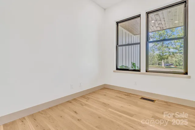 $797,000 | 27 Baxter Woods Lane, Candler, NC 28715