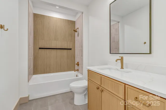 $797,000 | 27 Baxter Woods Lane, Candler, NC 28715