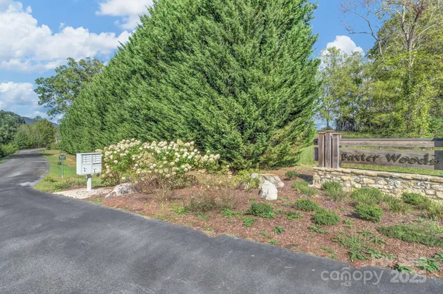 $797,000 | 27 Baxter Woods Lane, Candler, NC 28715
