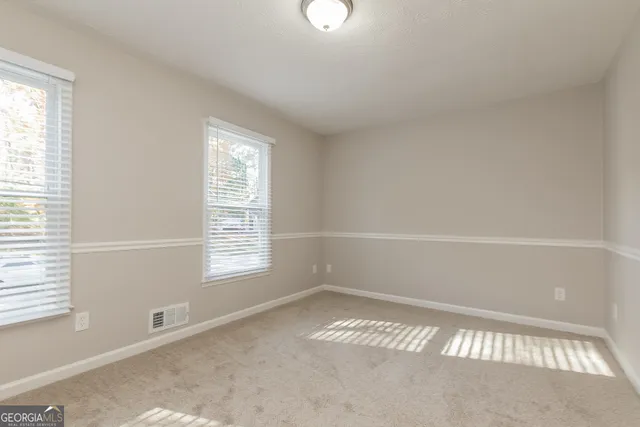 a view of empty room with window