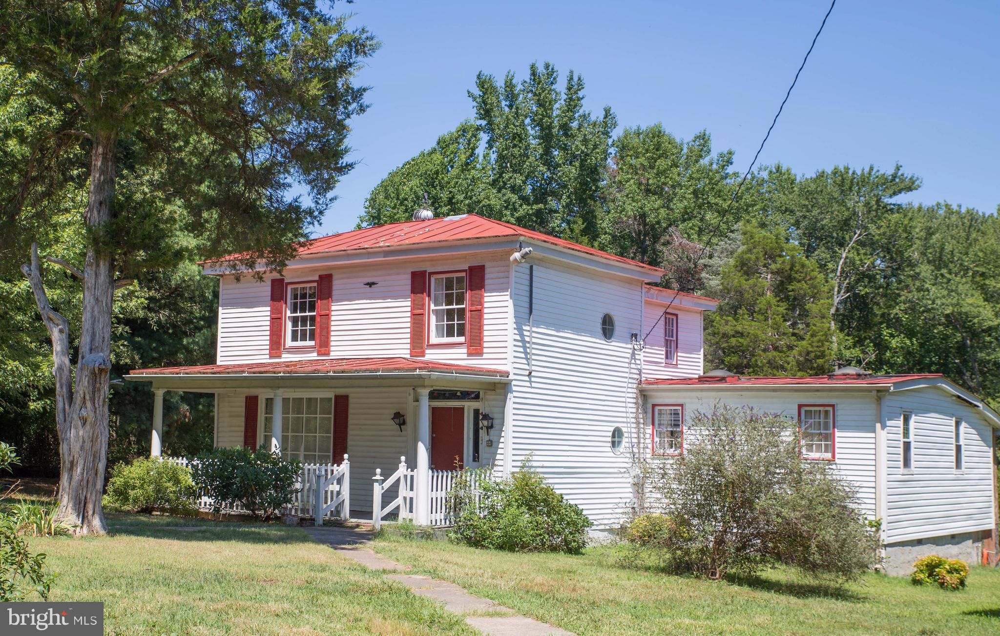6498 Byrd Mill Road Louisa, VA 23093 - Photo 1 of 15 Charming Farmhouse