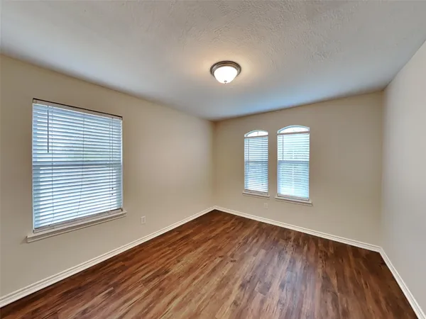 $1,930 | 2219 Shady Pine Drive, Conroe, TX 77301