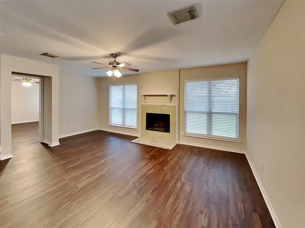 $1,930 | 2219 Shady Pine Drive, Conroe, TX 77301