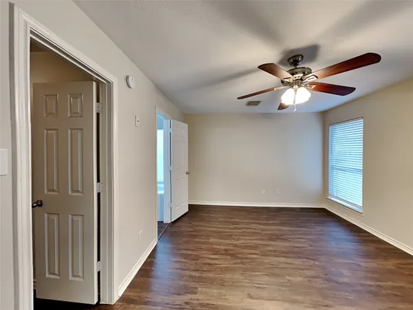 $1,930 | 2219 Shady Pine Drive, Conroe, TX 77301