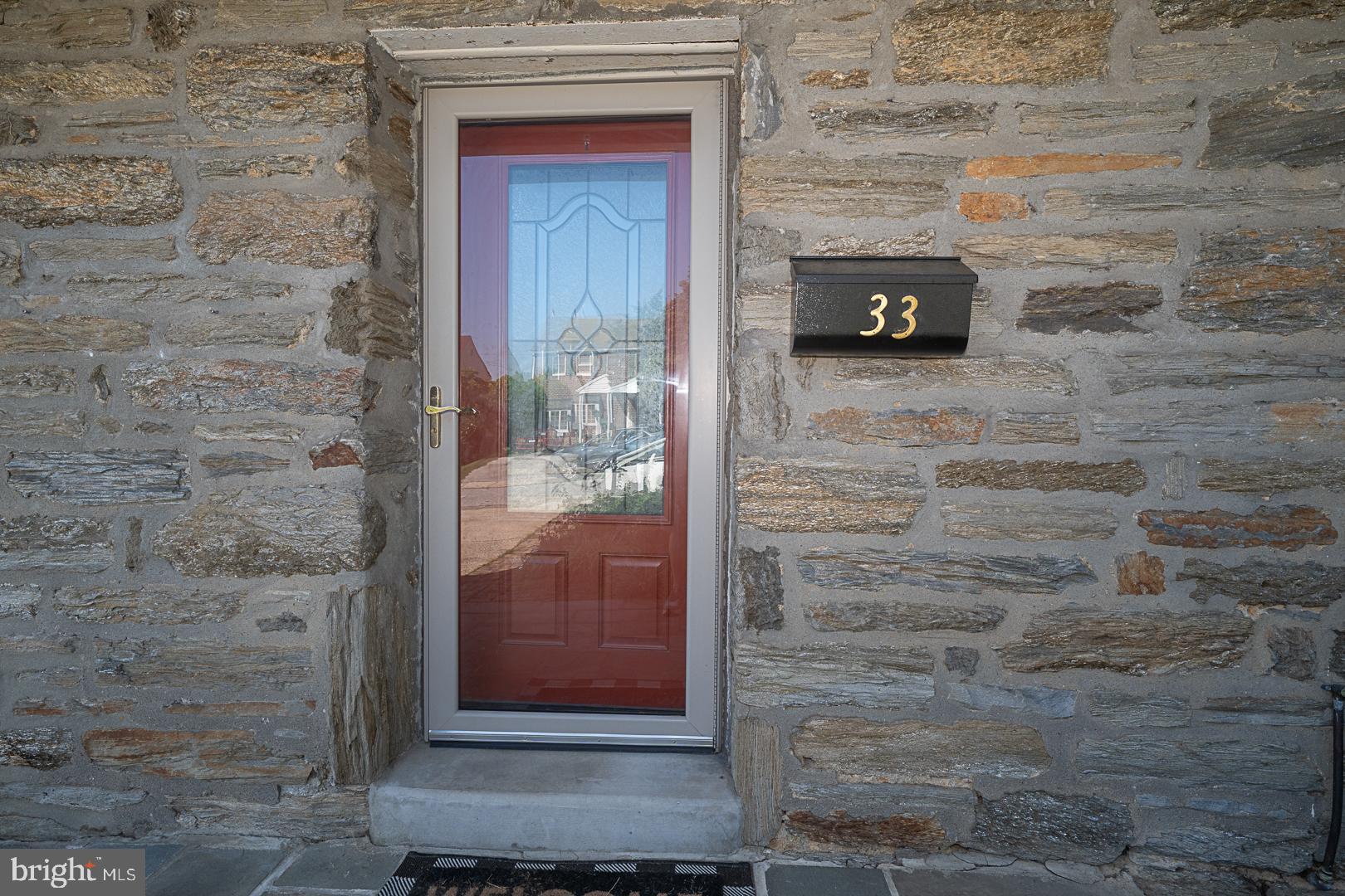 33 Rittenhouse Road Broomall, PA 19008 - Photo 2 of 47 a bathroom with a door
