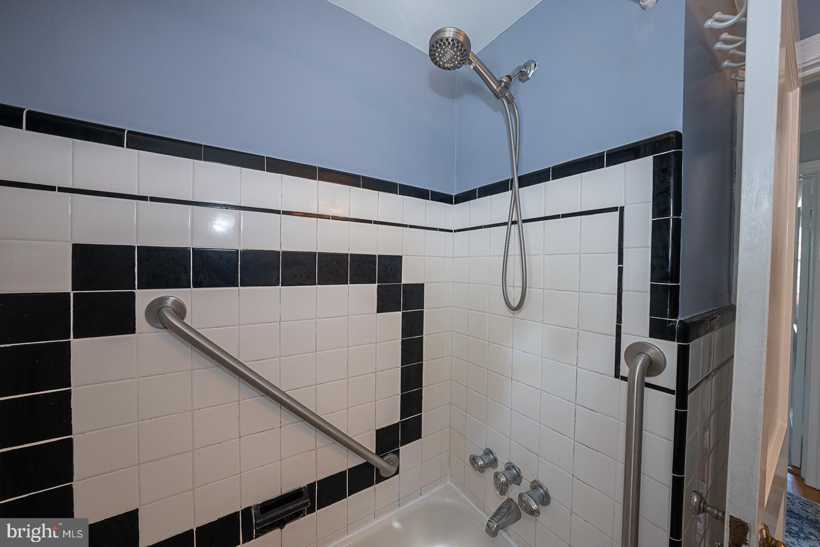 33 Rittenhouse Road Broomall, PA 19008 - Photo 35 of 47 a bathroom with a shower