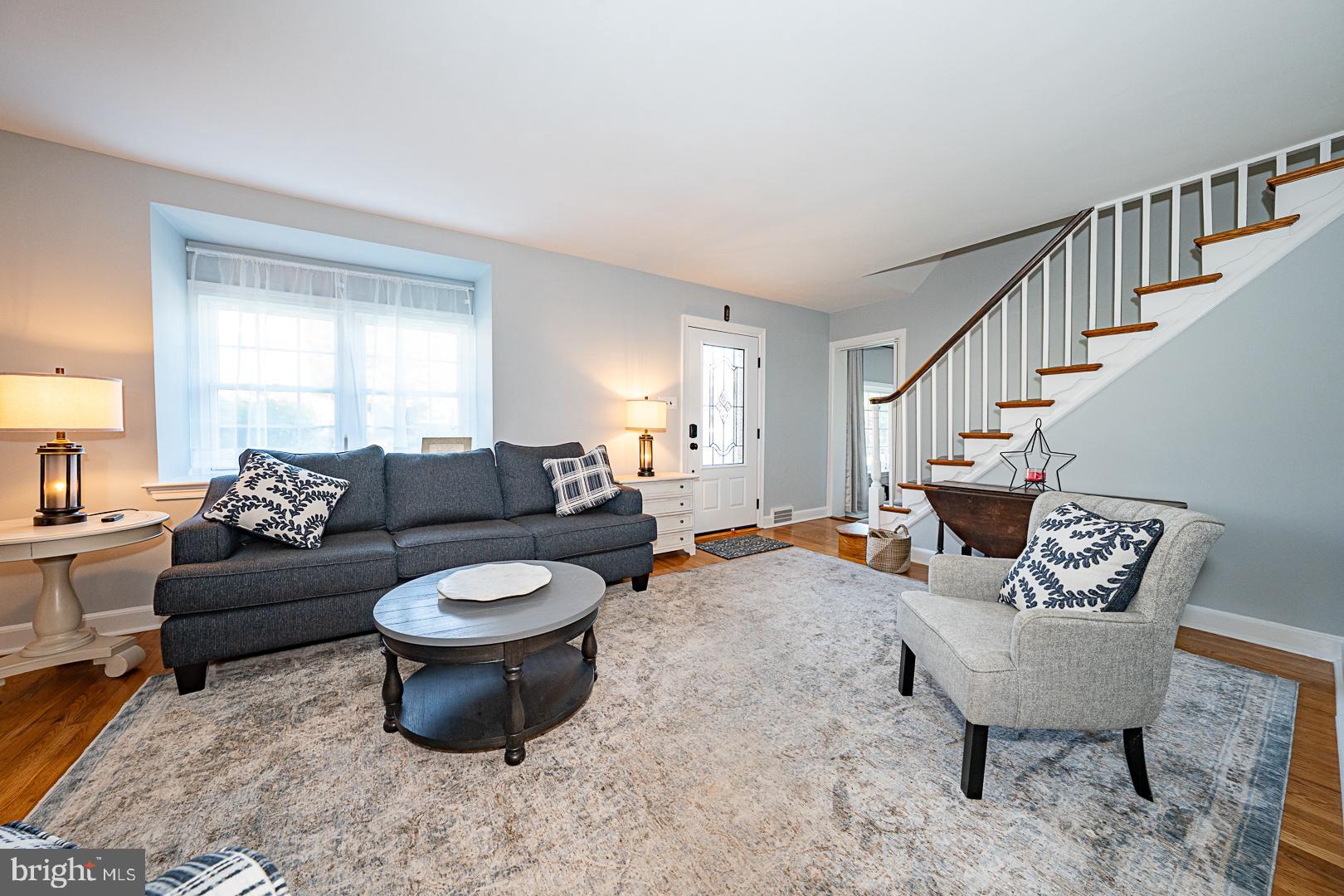 33 Rittenhouse Road Broomall, PA 19008 - Photo 6 of 47 a living room with furniture and a potted plant