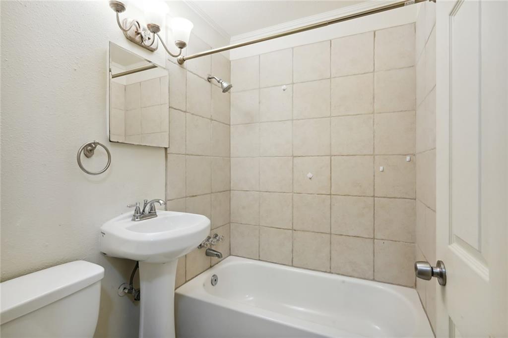 2500 Haring Road Metairie, LA 70001 - Photo 9 of 13 Gallery Image 9