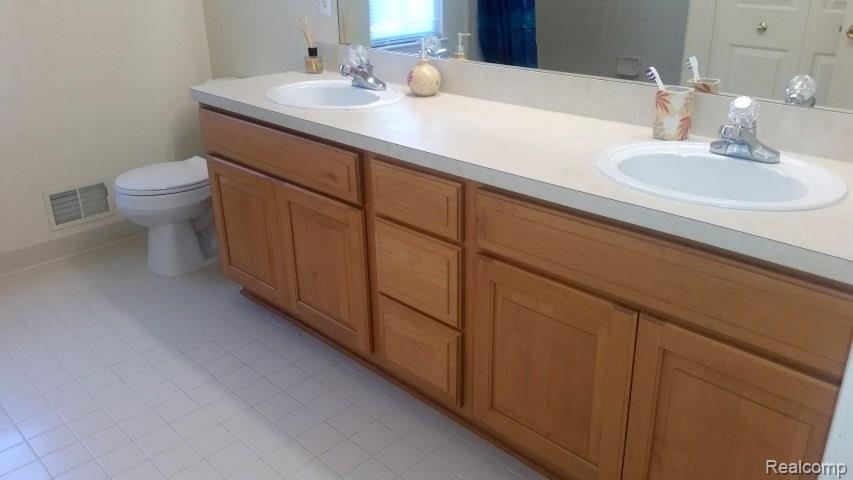 3076 Honor Drive Rochester Hills, MI 48309 - Photo 37 of 58