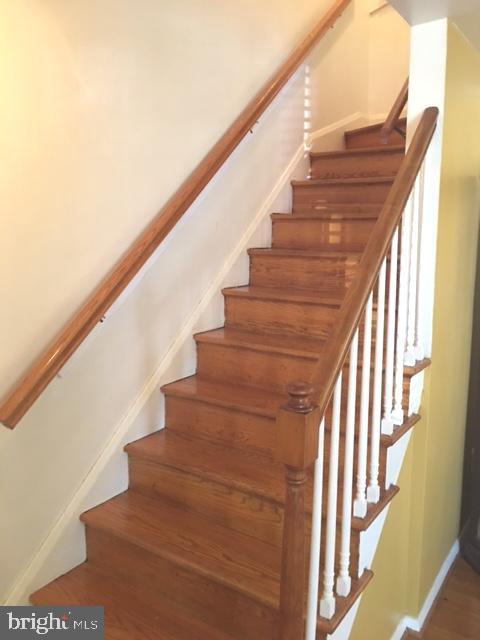 5235 Fredcrest Road Baltimore, MD 21229 - Photo 6 of 12 Stairwell