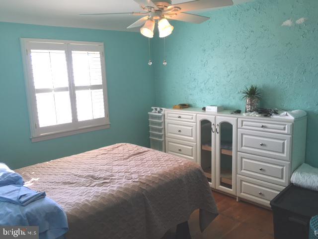 5235 Fredcrest Road Baltimore, MD 21229 - Photo 9 of 12 2nd Bed