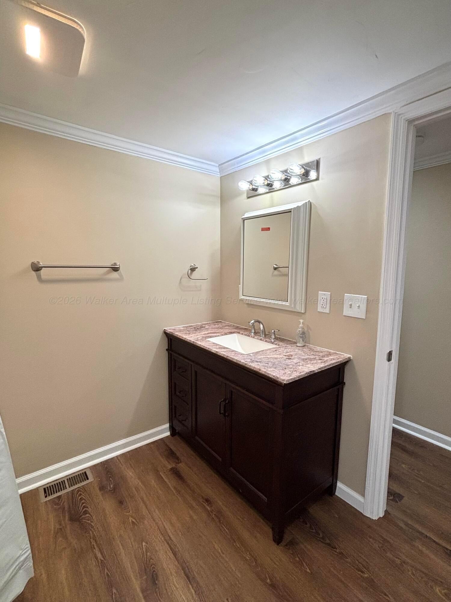 5836 Kilgore Church Road Dora, AL 35062 - Photo 22 of 30 bathroom