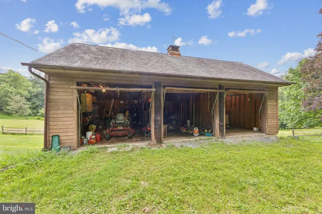 $2,599,000 | 20 F Constant Spring Road, Malvern, PA 19355