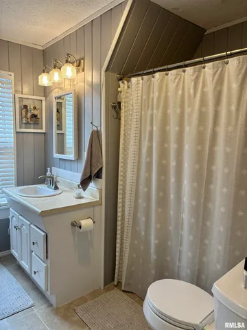 $135,000 | 310 Woodland Place, Jacksonville, IL 62650