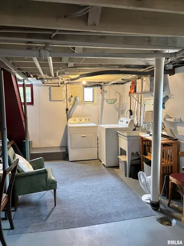 $135,000 | 310 Woodland Place, Jacksonville, IL 62650