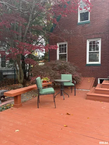 $135,000 | 310 Woodland Place, Jacksonville, IL 62650