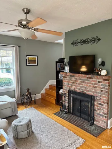 $135,000 | 310 Woodland Place, Jacksonville, IL 62650