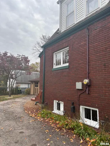 $135,000 | 310 Woodland Place, Jacksonville, IL 62650