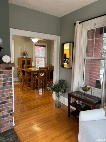 $135,000 | 310 Woodland Place, Jacksonville, IL 62650