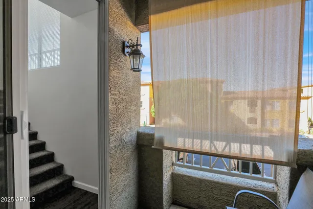 a view of entryway with a front door