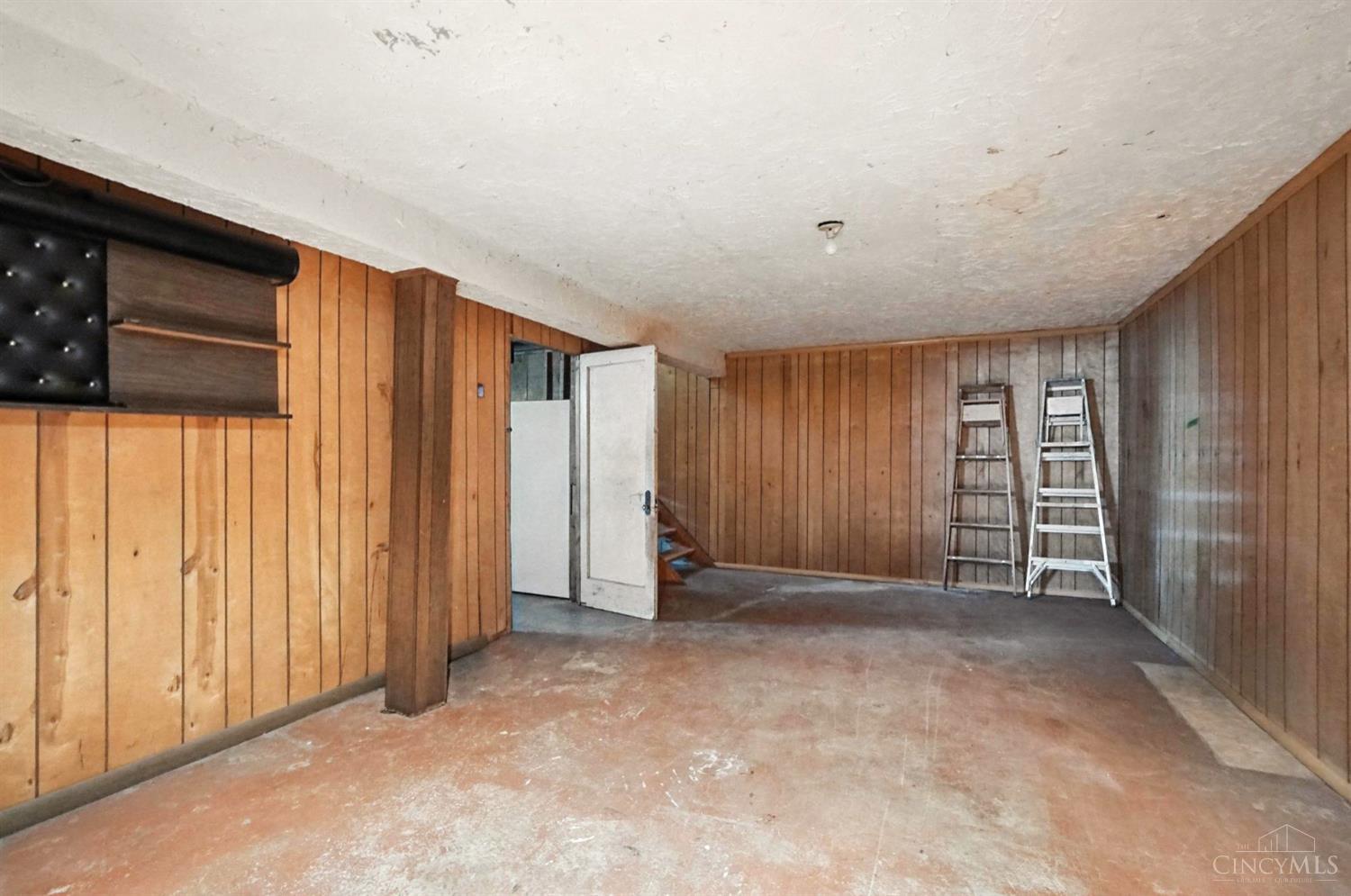 5543 Ehrling Road Cincinnati, OH 45227 - Photo 17 of 28 Gallery Image 17