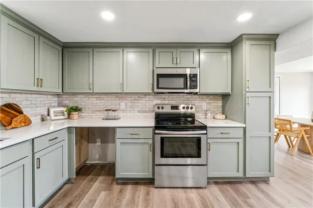 $259,950 | 827 North Choctaw Avenue, Independence, MO 64056