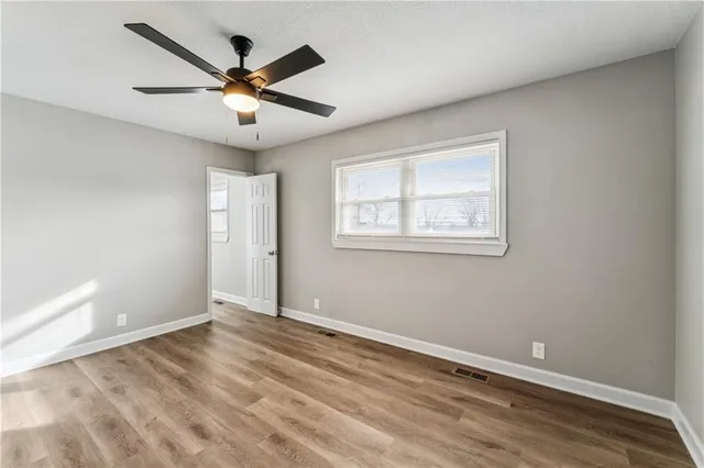 $259,950 | 827 North Choctaw Avenue, Independence, MO 64056