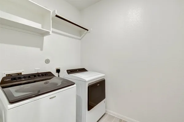 $2,295 | 12902 Royal Ann Way, Tomball, TX 77375