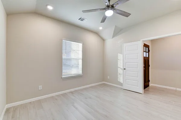 $2,295 | 12902 Royal Ann Way, Tomball, TX 77375