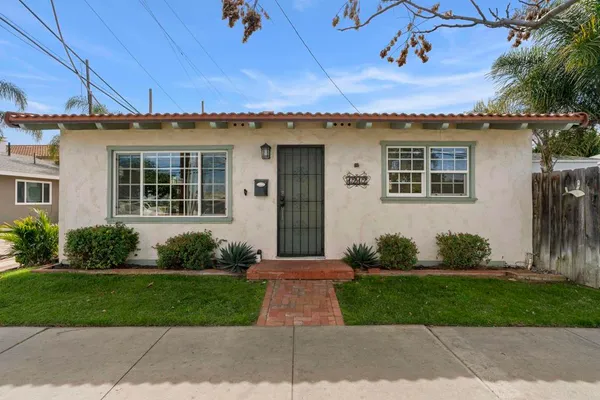 $1,250,000 | 1212 2nd Street, Coronado, CA 92118