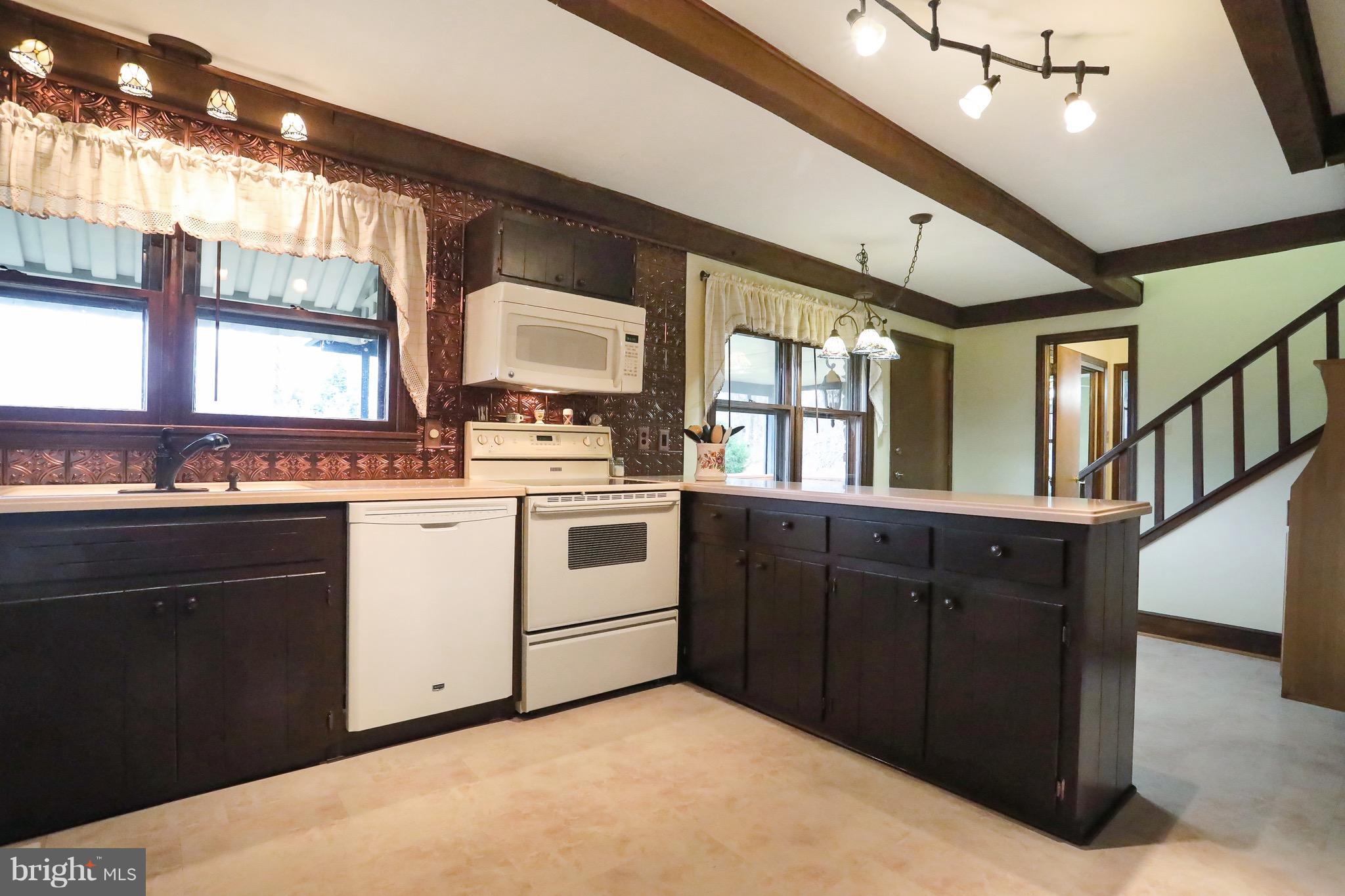 20516 Bent Willow Road Rohrersville, MD 21779 - Photo 14 of 29 Kitchen