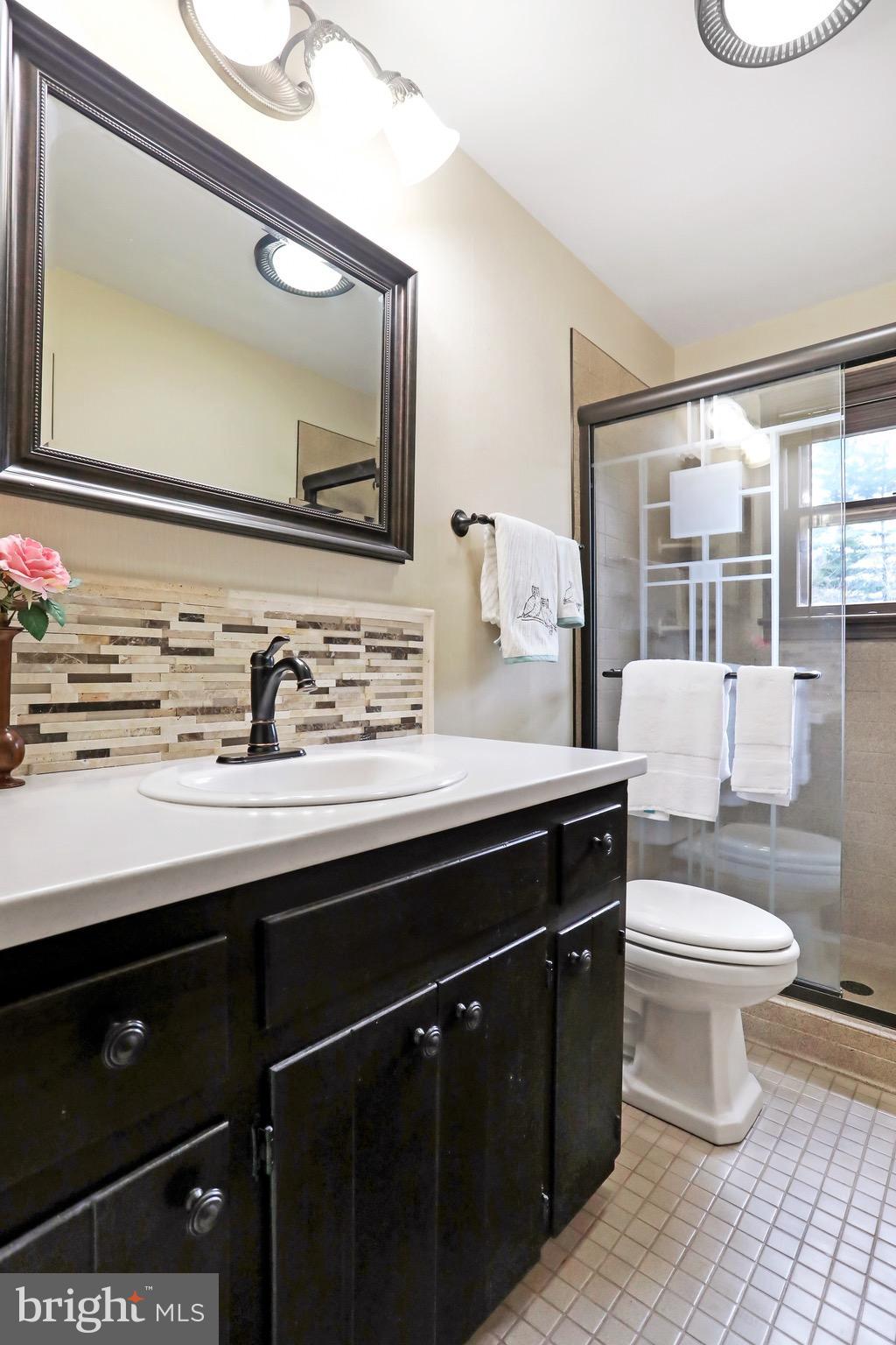 20516 Bent Willow Road Rohrersville, MD 21779 - Photo 23 of 29 Bath
