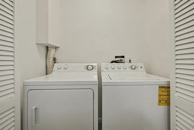 $290,000 | 11 Essex Green Court, Merrimack, NH 03054