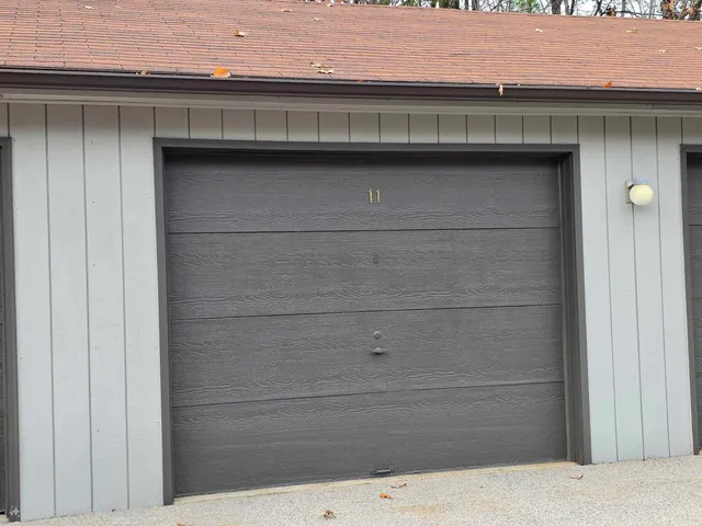 $290,000 | 11 Essex Green Court, Merrimack, NH 03054