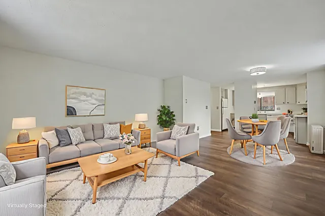 $290,000 | 11 Essex Green Court, Merrimack, NH 03054