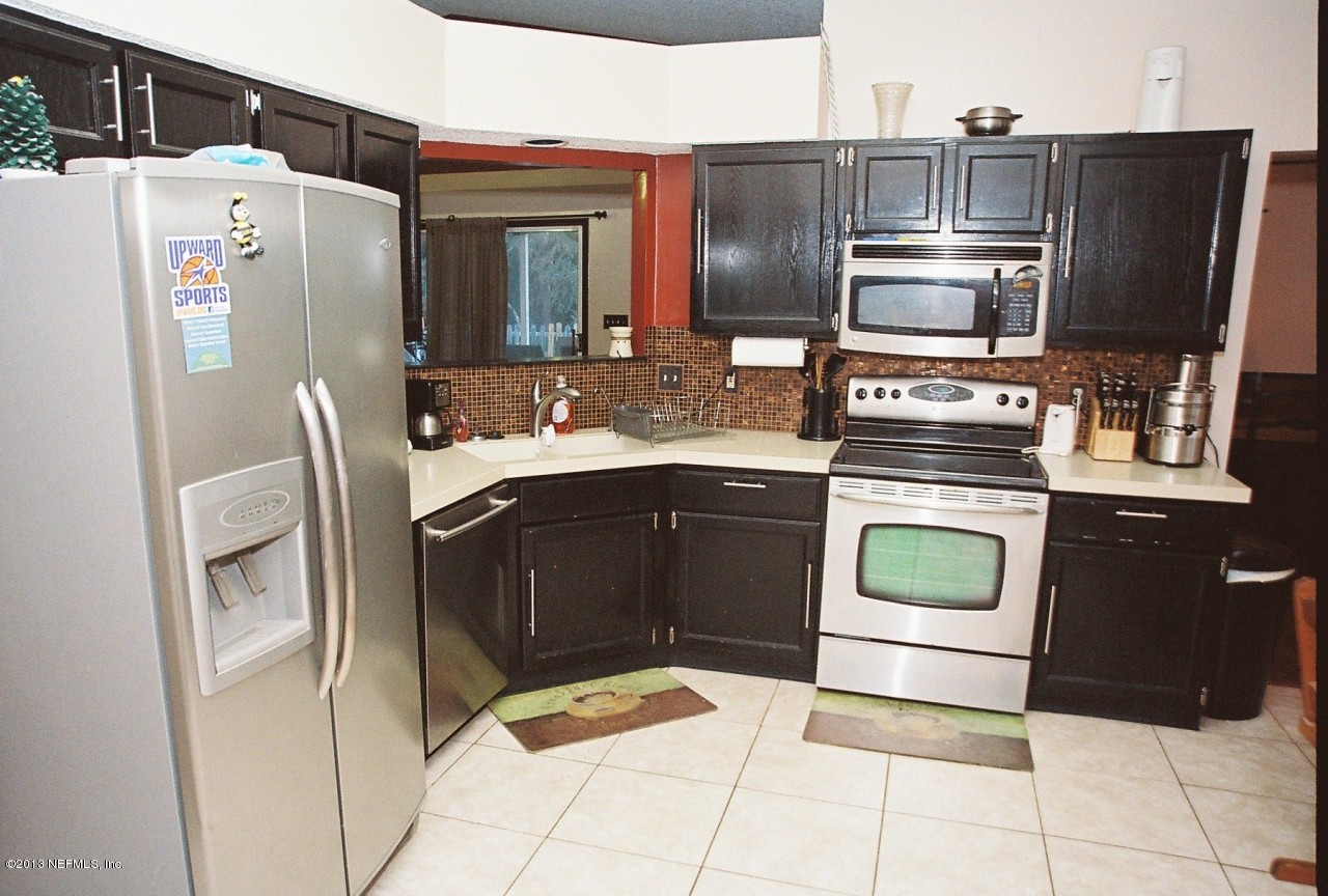 9129 Sable Ridge Court Jacksonville, FL 32244 - Photo 5 of 31 Kitchen 6
